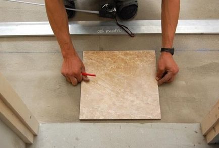 Hogyan feküdt padlólapok csempék saját kezűleg