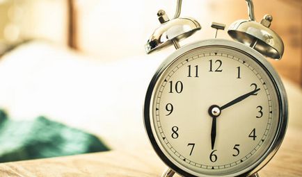 Hogyan lehet megtanulni felkelni 5 órakor, és miért is 5 területen