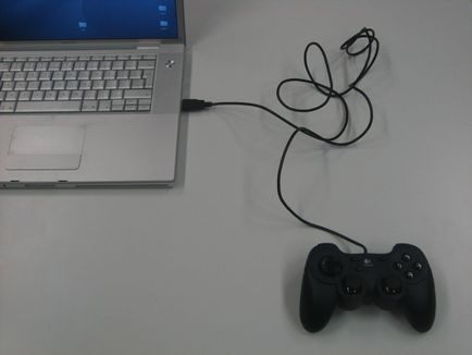 Hogyan lehet csatlakozni, és konfigurálja a joystick a PC