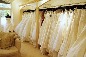 Hogyan válasszuk ki a menyasszonyi ruha és a gyakori hibák elkerülése
