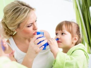 Hogyan mossa a baba orra egyszerű tipp