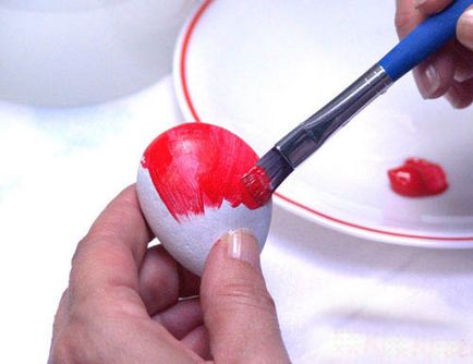 Hogyan kell festeni a kavicsok és kövek akril festékkel