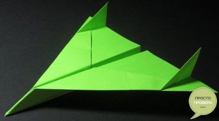 Hogyan készítsünk egy papír repülőgép repül hosszú