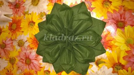Hogyan készítsünk egy virágot szalvéták kezüket szakaszokban fényképes kezdőknek (P.) Hogyan készítsünk egy virágot szalvéták kezüket szakaszokban fényképes kezdőknek