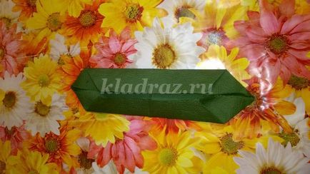Hogyan készítsünk egy virágot szalvéták kezüket szakaszokban fényképes kezdőknek (szalvéták) Hogyan készítsünk egy virágot szalvéták kezüket szakaszokban fényképes kezdőknek