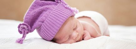 Hogyan tegye az újszülött aludni - rázás, és nem sok baba alszik és milyen helyzetben
