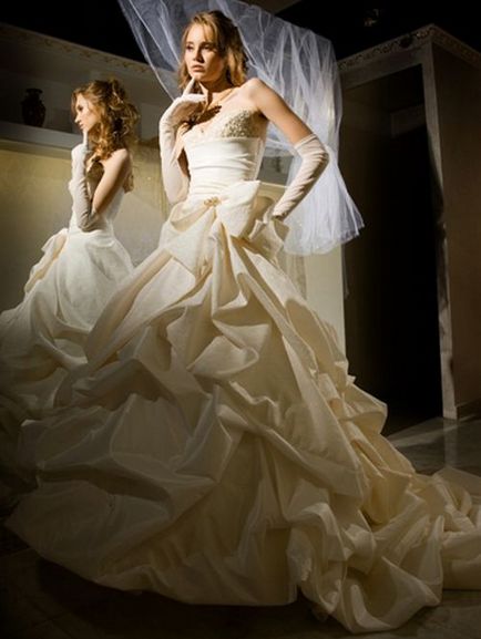 Hogyan válasszuk ki egy esküvői ruha, esküvői ruha fotó