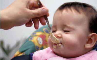 Amikor és ahol kezdeni kiegészítő táplálás tápszerrel táplált csecsemők