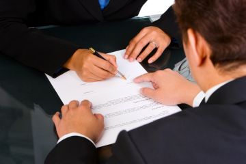 Kik a társ-hitelfelvevő a jelzáloghitel és milyen jogai és kötelezettségei vannak (a jobb oldalon) Kik a társ-hitelfelvevő a jelzáloghitel és milyen jogai és kötelezettségei vannak