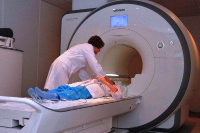 MRI (scan) a hasüreg, hogy milyen hatóságok ellenőrzik, hogyan kell felkészülni