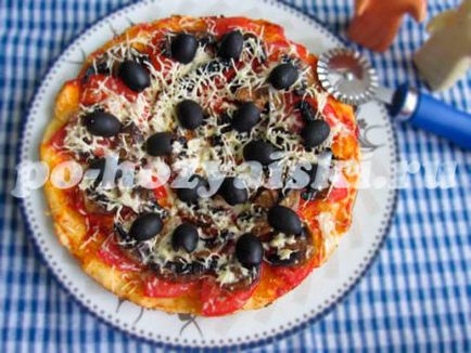 Pizza gombával és paradicsommal recept