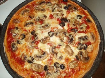 Pizza gombával paradicsom recept lépésről lépésre