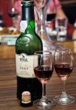 Port - leírása fotókkal bor és fajok kárt és előnyeit az ital