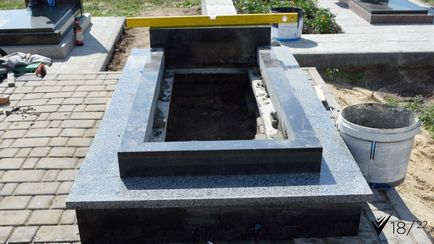 Lépésről lépésre telepítés az emlékmű a sír a földről (fotó-guide)