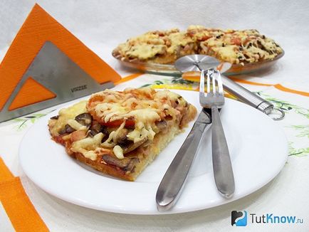 Recept pizza gombával és paradicsommal