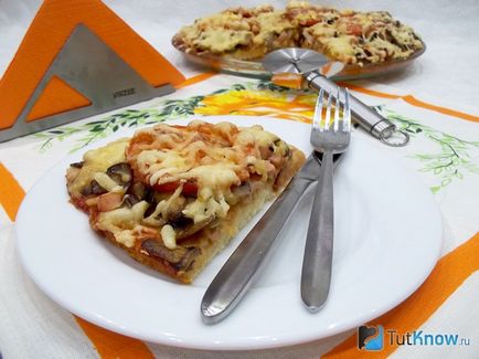 Recept pizza gombával és paradicsommal