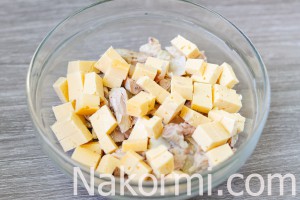 Saláta csirke, ananász és gombával recept lépésről lépésre fotók