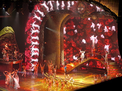 Cirque du Soleil show-- egyesíteni vélemények