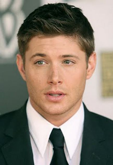 öltözék és frizura Jensen Ackles (Jensen Ackles) egy fotón