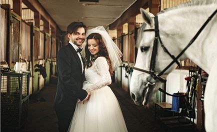 Esküvői fotózást lovakkal - az ötlet holding, példák és képek