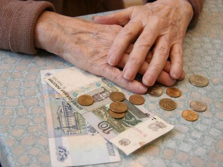 A növekedés a nyugdíj nyugdíjasok - öregségi, nem működő állampolgár