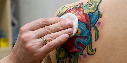 Gondozása egy tetoválás, és hol nem, video fénykép