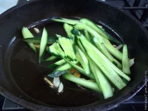 Fried uborka japán (uborka) Sült uborka japán