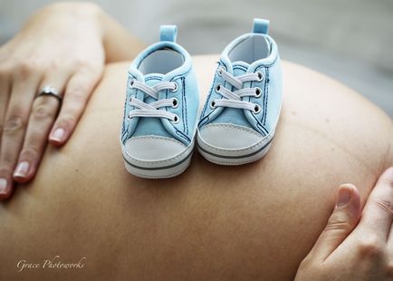 6 jel, hogy Ön terhes fiú