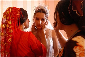 Nászéjszakán Roma és esküvői hagyományok