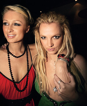 C visszatérő, Britney, kozmopolita magazin