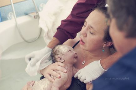 Képek a születés és az első pillanat az élet