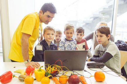 Keresünk egy alternatív, az első december élet iskola nyílik Kijevben