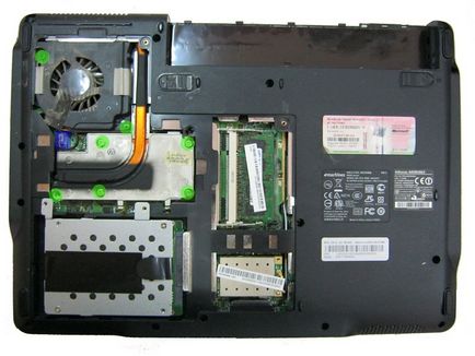Ez a blog, hogyan kell szétszedni a laptop eMachines D620