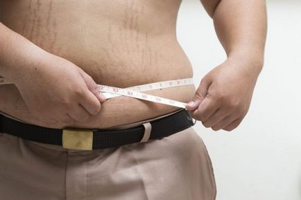 Hogyan lehet gyorsan eltávolítani hasa kövér ember az edzőteremben