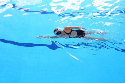Hogyan lehet megtanulni úszni 3 óra