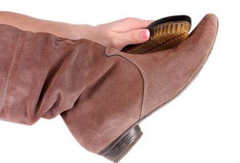 Hogyan tisztítható velúr cipőt egy standard otthon, anélkül, hogy a szolgáltatások a szakemberek