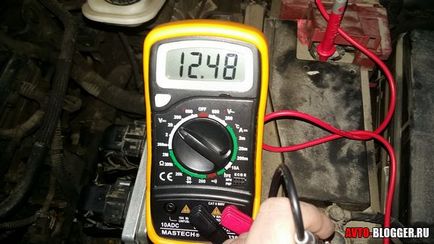 Hogyan lehet ellenőrizni az akkumulátor multiméter