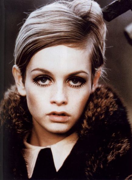 Hogyan készítsünk egy make-up retro stílusban istennő twiggy fény mesterkurzust és inspiráció