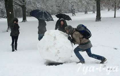 Mivel, hogy egy hóember, hogyan kell rendezni, hogy hol helyezze a hóember