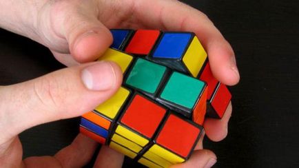 Hogyan kell összeállítani egy Rubik-kocka 30 másodperc eljárás Dzhessiki Fridrih