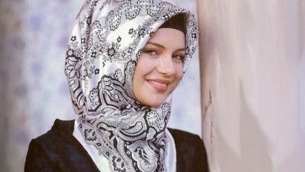 Hogyan lehet lekötni egy hidzsáb szépen és helyesen, video