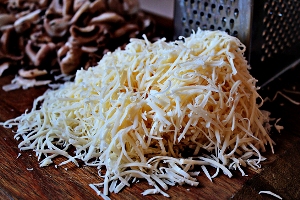 Csirke gombával és sajttal (a pan) - Photo-lépésre főzés receptek