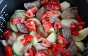 Csirke zöldségekkel multivarka receptek fotókkal, kalória