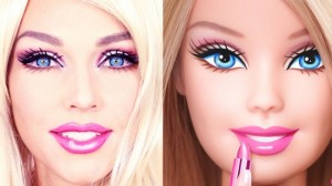 Smink hogyan lehet egy baba Barbie baba arca lépésről lépésre képek és videó