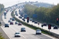 Miért Angliában meghajtó a bal oldalon, az örök kérdés, kérdés-válasz érveket és tényeket (go balra) Miért Angliában meghajtó a bal oldalon, az örök kérdés, kérdés-válasz, érveket és tényeket