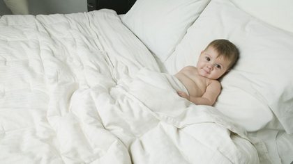 Baba alszik a szülőkkel - az érvek és ellenérvek, hogyan elválasztott gyerek egy gyerek alszik a szülőkkel