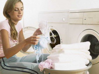 Hat hatékony tippeket, hogyan kell mosni a festéket le farmer otthon!