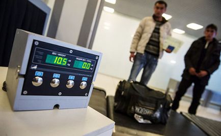 Mennyibe kerül 1 kg túlsúly poggyász a gépen a különböző légitársaságok