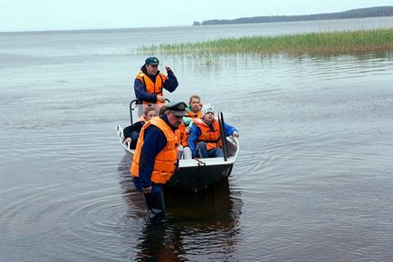 A tragédia a gyermekek Karélia kínált, hogy megszünteti oktatók hajókirándulás - RIA Novosti