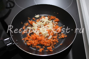 Sült burgonyával sávos a sütőben, az ételek petsepty fotó